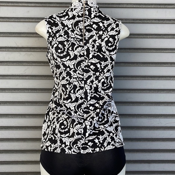 PerSeption Concept Women’s Sleeveless Black/White Embroidered Pattern Top Size S - Picture 6 of 7